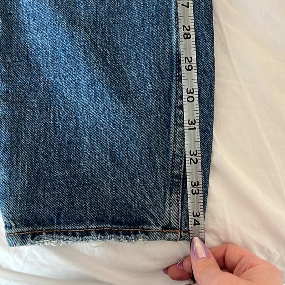 Abercrombie & Fitch Mom Highrise Jeans | 27 / 4s - Picture 9 of 9